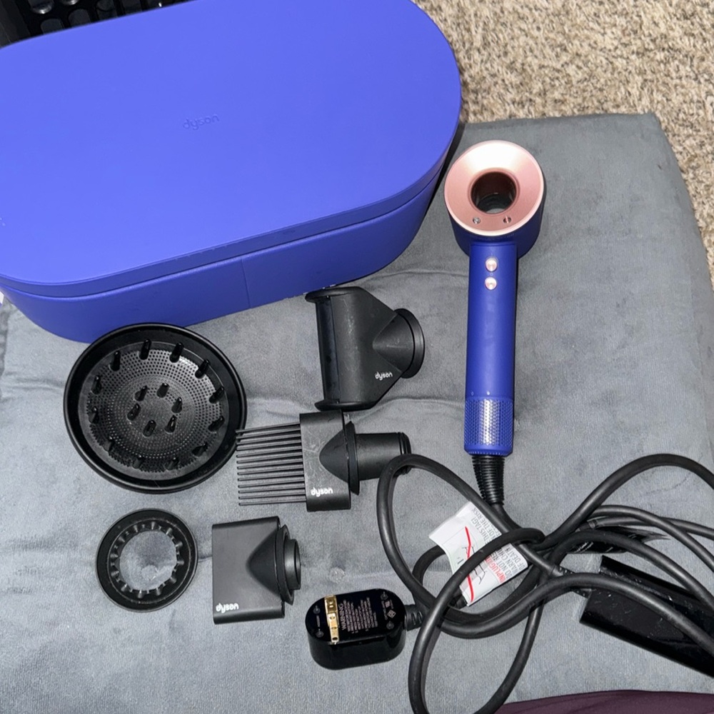 Dyson Supersonic in Blue/Rose
